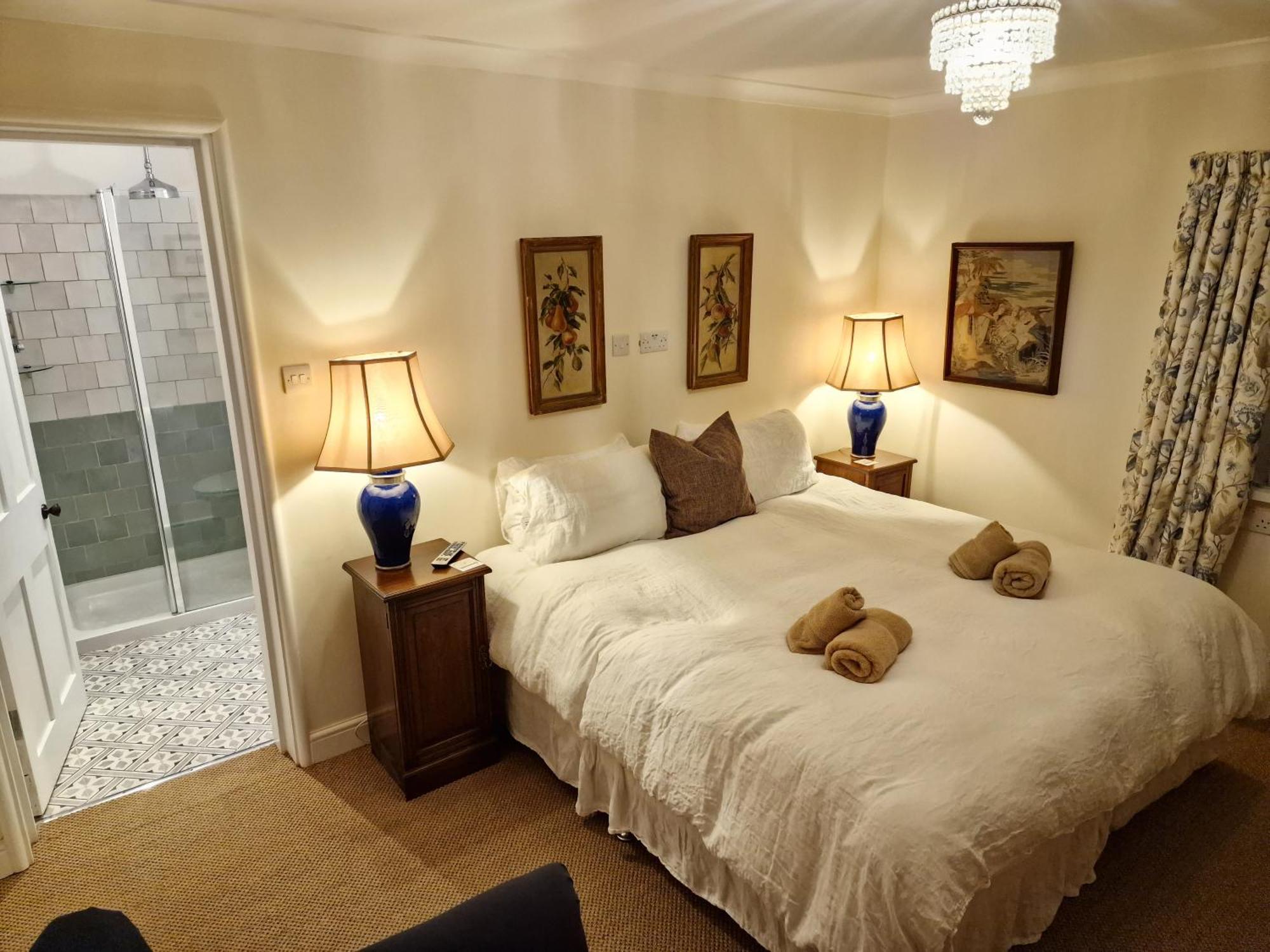 Cambus O' May Traditional Highland Hotel Баллатер Номер фото